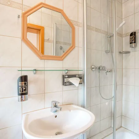 Komfort Am Kurpark 4*