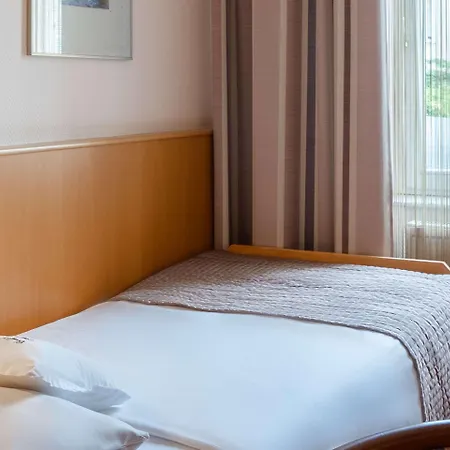 Hotel Komfort Am Kurpark Bad Hombourg