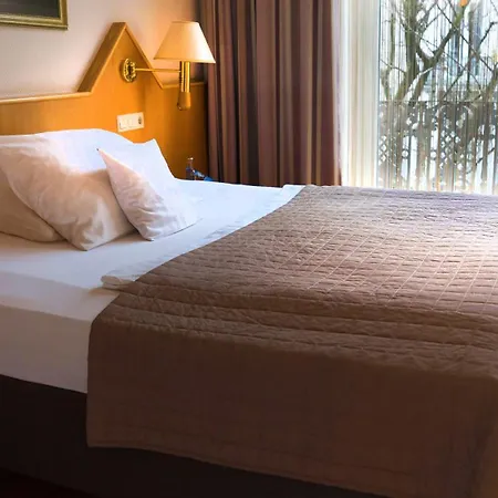 酒店 Komfort Am Kurpark 巴特洪堡