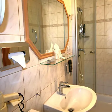 Hotel Komfort Am Kurpark Bad Hombourg