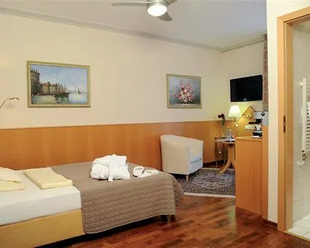 Komfort Am Kurpark 4*