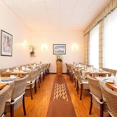 Hotel Komfort Am Kurpark Bad Hombourg