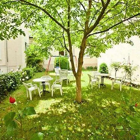 Hotel Komfort Am Kurpark 4*