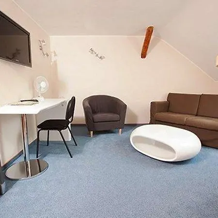 Komfort Am Kurpark 酒店 4*