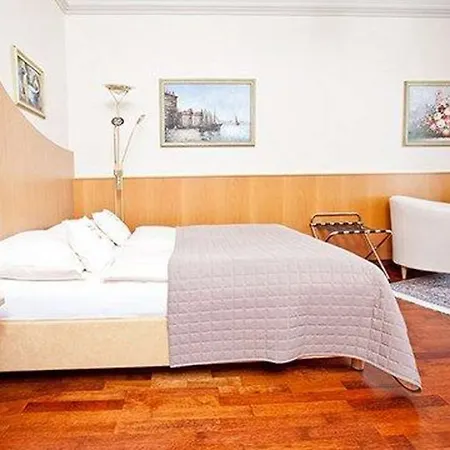 Hotel Komfort Am Kurpark Bad Homburg vor der Hoehe