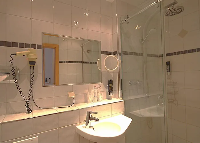 Szálloda Komfort Am Kurpark Bad Homburg vor der Höhe